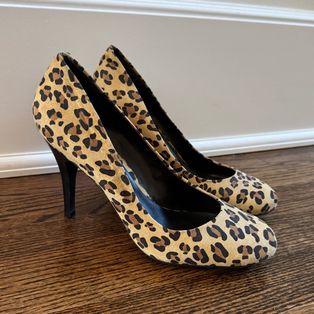 Women’s Jessica Simpson animal print suede pumps heels size 8